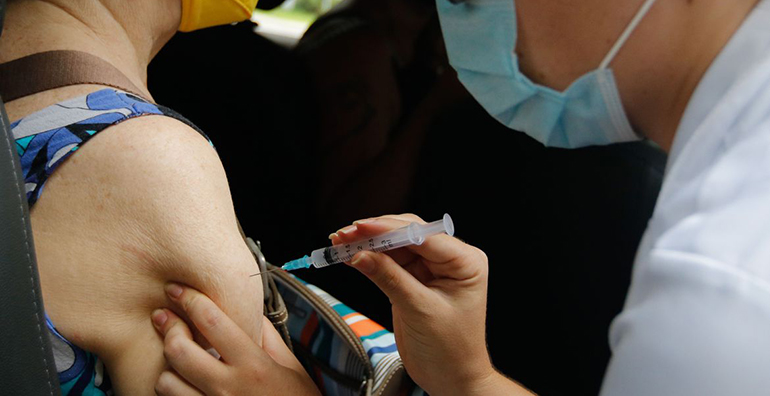 A vacina AstraZeneca/Oxford já tinha autorização para uso emergencial no país (Foto: Tânia Rêgo/Agência Brasil)