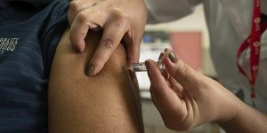 Para essa etapa da vacinação, cidade recebeu 1.830 doses da AstraZeneca (Foto: Governo do Estado de São Paulo)