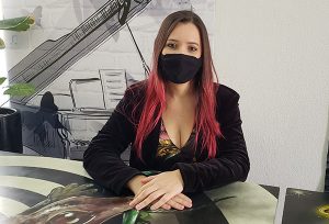A maestrina da Camerata Filarmônica de Indaiatuba, Natália Laranjeira (Foto: Patrícia Lisboa/Dropes/Direitos Reservados)