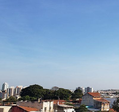 A manhã desta segunda é de céu claro em Indaiatuba (Foto: Patrícia Lisboa/Dropes)