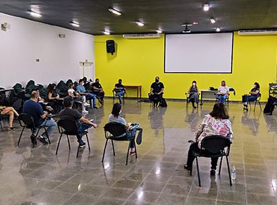 Professores das Oficinas se preparam para a retomada das aulas presenciais (Foto: Fábio Alexandre/RIC/PMI)