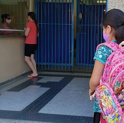 Os alunos já frequentam as escolas municipais têm vaga garantida (Foto: Arquivo/Patrícia Lisboa/Dropes)