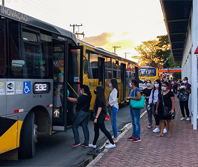 Transporte coletivo urbano tem aumento do número de passageiros com flexibilização do Plano SP (Foto: Arquivo/Eliandro Figueira/RIC/PMI)