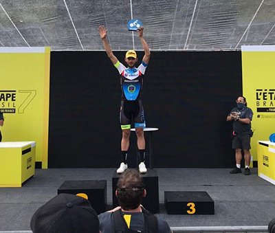 Endrigo Rosa foi o primeiro colocado na categoria 18 a 34 anos no L’Étape Brasil de Ciclismo (Divulgação)