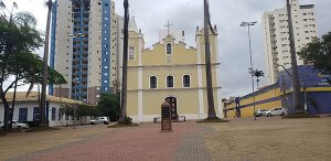 Missa será realizada na Praça da Igreja Matriz (Foto: Patrícia Lisboa/Dropes)