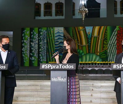 Números da pandemia foram divulgados pelo governo estadual em entrevista coletiva (Foto: Governo do Estado de SP)