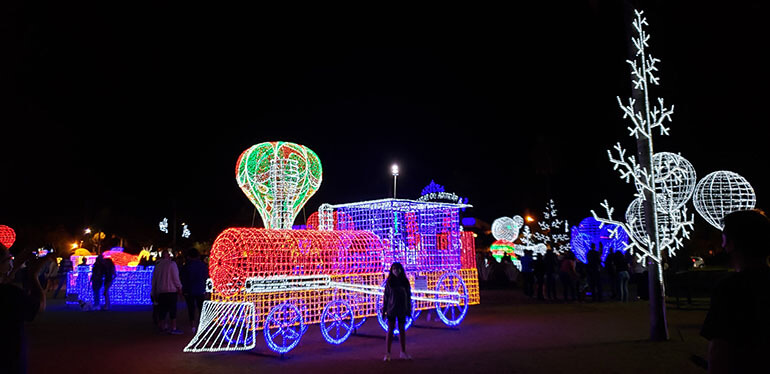 Decoração do Natal em frente à Prefeitura de Indaiatuba será acesa nesta sexta (Foto: Arquivo/Patrícia Lisboa/Dropes)