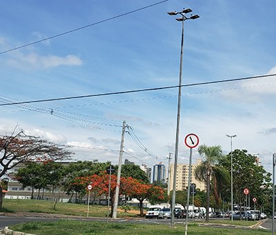 O sol aparece entre nuvens nesta terça, em Indaiatuba (Foto: Patrícia Lisboa/Dropes)