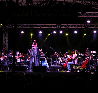 Camerata Filarmônica Aprendiz & Jovem traz mistura músicas sacras e populares no Concerto de Natal (Foto: Débora Simeão)