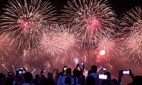 Indicadores estão em queda, mas pandemia não acabou, diz boletim; aglomerações devem ser evitadas nas festas de Natal e de Ano Novo.