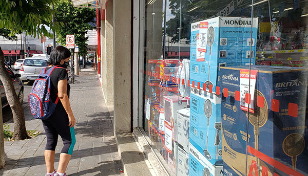 Comércio de rua de Indaiatuba tem horário especial de funcionamento neste final de ano (Foto: Patrícia Lisboa/Dropes)