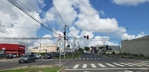 Apesar da nebulosidade, não há previsão de chuva hoje, por causa do deslocamento do sistema frontal para o Espírito Santo. As temperaturas estão em elevação e a máxima deve alcançar os 33 graus, em Indaiatuba, hoje.