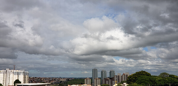 Ocorre aumento de nuvens e pode chover em Indaiatuba nesta quarta (Foto: Patrícia Lisboa/Dropes)