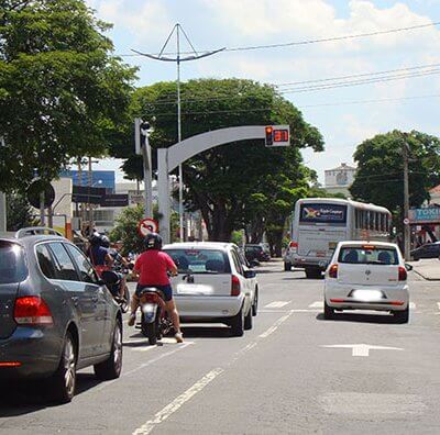 Em 2021, foram aplicadas 17.566 multas de trânsito em Indaiatuba (Foto: Arquivo/Patrícia Lisboa/Dropes)