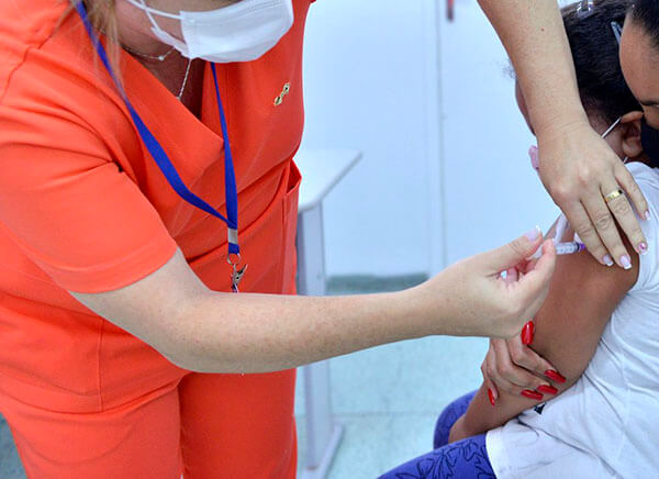 Crianças de 5 a 11 anos serão vacinadas contra a covid-19 (Foto: Arquivo/Eliandro Figueira/RIC/PMI)
