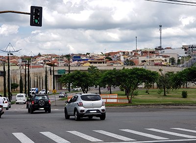 Novo elevado será construído no sentido oposto ao primeiro, na avenida do Parque Ecológico (Foto: Patrícia Lisboa/Dropes/Direitos Reservados)