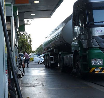 Petrobras anuncia redução de R$ 0,30 no diesel para as distribuidoras (Foto: Arquivo/Agência Brasil)
