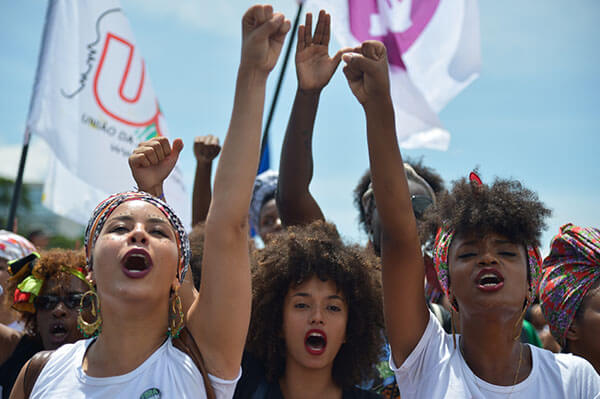 Pesquisa sugere incentivo a grupos de jovens meninas líderes (Foto: Arquivo/Marcello Casal Jr/Agência Brasil)