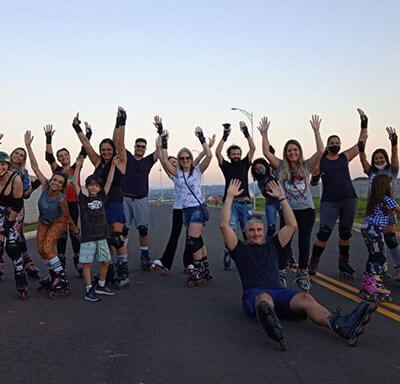 Grupo Patinando Depois dos 30 vai se reunir aos domingos, no Ginásio de Esportes (Foto: Divulgação)