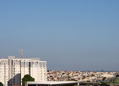 A manhã desta terça é de céu sem nuvens, em Indaiatuba (Foto: Patrícia Lisboa/Dropes)