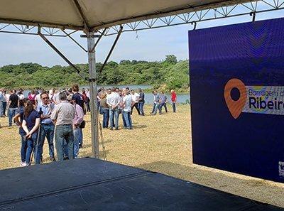 Autoridades visitam futuras instalações da barragem do Ribeirão Piraí (Foto: Patrícia Lisboa/Dropes)