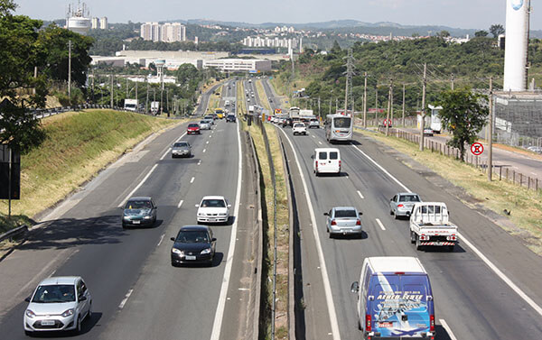 SP-75 deve receber 225 mil veículos no feriado prolongado (Foto: Divulgação/AB Colinas)