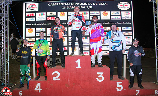 Equipe de Indaiatuba sobe ao pódio 31 vezes na 4ª Etapa do Campeonato Paulista de BMX (Foto: Marcela Derrico Damasio/APBMX)