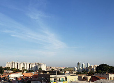 A manhã desta segunda é de sol e céu com poucas nuvens em Indaiatuba (Foto: Patrícia Lisboa/Dropes)