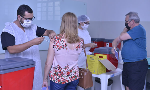 Vacina contra a gripe vai ser liberada para toda a população (Foto: Eliandro Figueira/RIC/PMI)