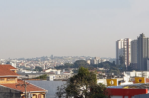 O tempo segue estável, hoje; amanhã, a rápida passagem de uma frente fria pelo litoral provoca aumento da nebulosidade, mas, ainda não chove em Indaiatuba