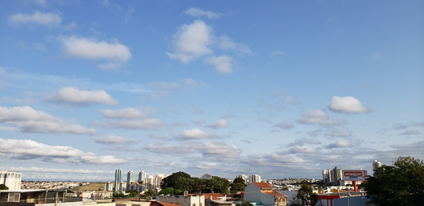 A segunda é de muitas nuvens e baixas temperaturas em Indaiatuba (Foto: Patrícia Lisboa/Dropes)