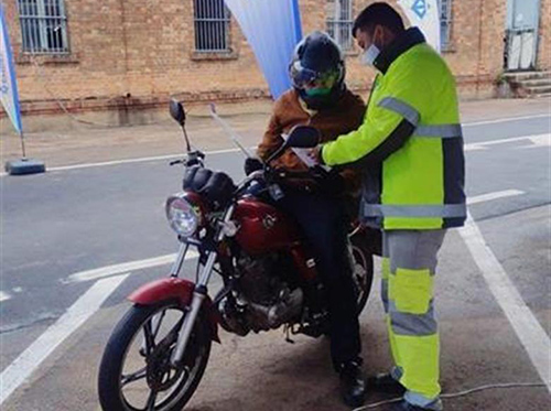 Ação visa conscientizar motociclistas para um trânsito mais seguro (Foto: Divulgação/AB Colinas)