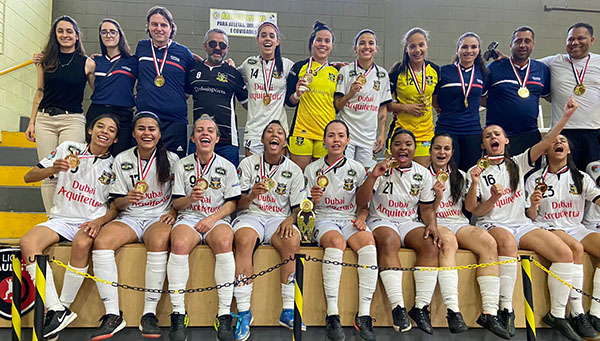 A equipe de Futsal Feminino foi campeã nos Jogos Regionais (Foto: Divulgação/RIC/PMI)