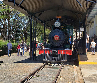 A Locomotiva D. Pedro II vai funcionar como atração turística uma vez por mês (Foto: Patrícia Lisboa/Dropes)