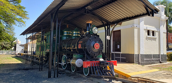 Locomotiva D. Pedro II fica no Museu Ferroviário (Foto: Patrícia Lisboa/Dropes)