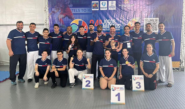 O time masculino do Karatê Indaiatuba garantiu a segunda colocação geral, enquanto a feminino ficou com o terceiro lugar (Foto: Divulgação)