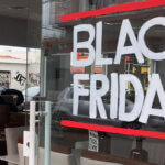 Black Friday: Procon orienta consumidores sobre cuidados na hora das compras (Foto: Arquivo/Eliandro Figueira/RIC/PMI)