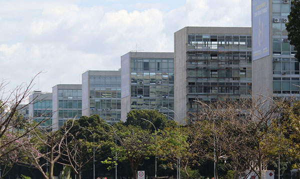 Esplanada dos Ministérios, em Brasília (Foto: Fabio Rodrigues Pozzebom/Agência Brasil)