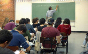 Projeto Passe e Bolsa é voltado para estudantes universitários e de curso técnico (Foto: Arquivo/Agência Brasil)