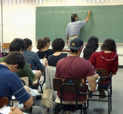 Projeto Passe e Bolsa é voltado para estudantes universitários e de curso técnico (Foto: Arquivo/Agência Brasil)