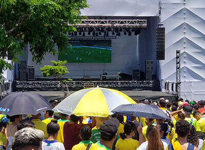 Torcedores assistem jogo do Brasil e Croácia no Parque Ecológico de Indaiatuba (Foto: Patrícia Lisboa/Dropes)