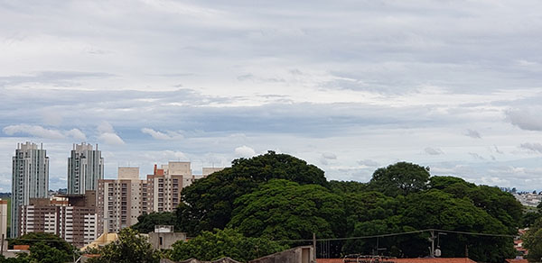 Ocorre muita nebulosidade na manhã desta segunda em Indaiatuba (Foto: Patrícia Lisboa/Dropes)