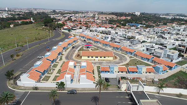 A Vila dos Idosos é composta por 40 casas, no Jardim Bréscia (Foto: Eliandro Figueira/RIC/PMI)