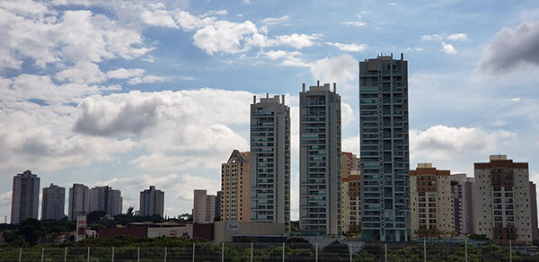 Nuvens aumentam, nesta sexta, em Indaiatuba (Foto: Patrícia Lisboa/Dropes)