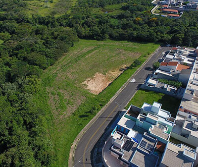 Creche vai ser construída na Rua Professora Zoleima Antônio de Almeida (Foto: Eliandro Figueira/RIC/PMI)