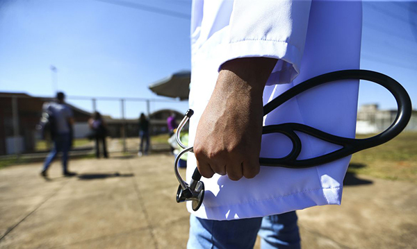 O Programa Mais Médicos foi criado pelo governo federal (Foto: Marcelo Camargo/Agência Brasil)