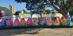 Indaiatuba recebe decoração especial para a Páscoa (Foto: Patrícia Lisboa/Dropes)