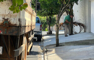 O Projeto Bairro Limpo foi lançado em janeiro do ano passado (Foto: Eliandro Figueira/RIC/PMI)