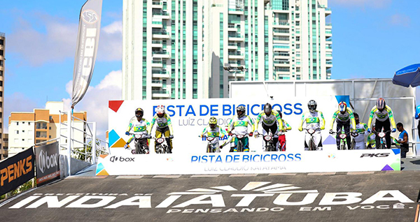 Centenas de pilotos disputaram a Copa Latinoamericana de BMX, na Pista de Indaiatuba, em abril (Foto: Leonardo Cruz/RIC/PMI)