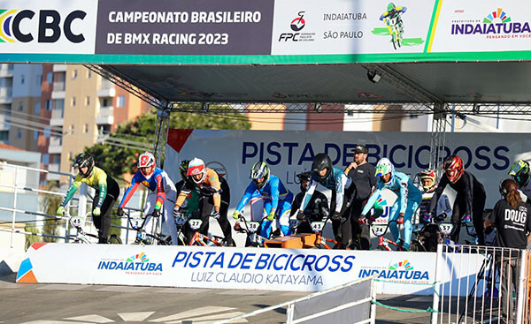 Campeonato Brasileiro de BMX Racing reuniu número recorde de pilotos na pista de Indaiatuba (Foto: Leonardo Cruz/PMI)